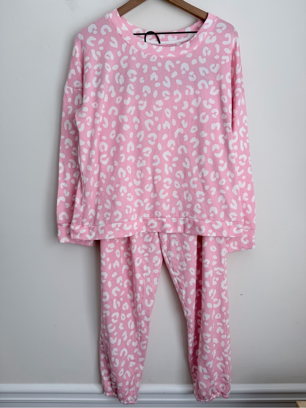 Kate Spade New York cheetah animal Print Pajama Set Pink XL